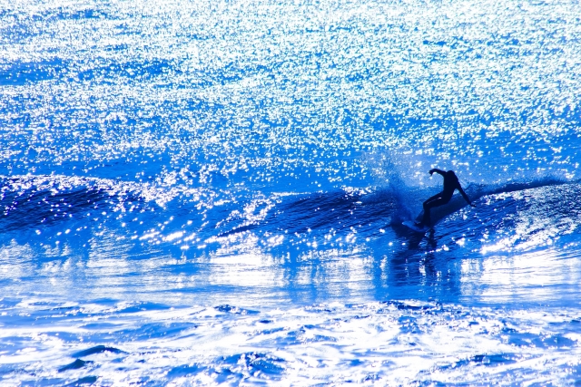 【動画】ミック・ファニングに学ぶ2種類の「テイクオフ」！波によって使い分ける？