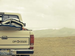 サーフィン用に最適な車おすすめ8選！選び方や便利グッズも！サーファー向けはこれ