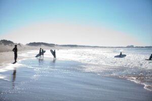 サーフィン用のバケツおすすめ5選!折り畳み可・簡易シャワー付きなど