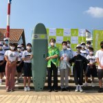 ソラシドエアが宮崎市立青島中学校サーフィン部にサーフ用品を寄贈