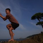【ヨガインストラクター監修】自宅で簡単おすすめヨガポーズ5選