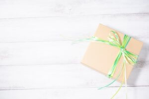 プレゼントにおすすめのアウトドアグッズ10選！【男女別 】人気ブランドも