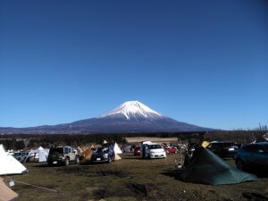 車中泊が変わる！車に連結可能なテント3選！