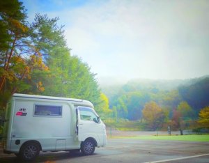 車中泊が可能な「RVパーク」とは?利用方法や料金相場など